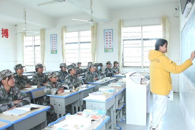 问题小孩特训学校(问题少年特训学校效果好吗)