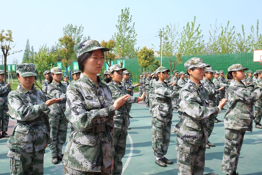 青少年坠亡事件频发，生命教育该重视了！