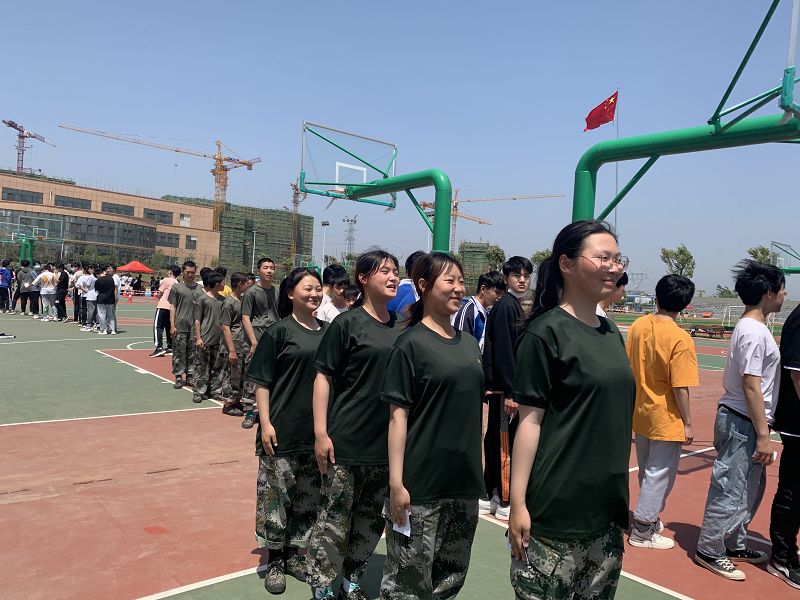 问题少年感恩教育学校如何？父母应该如何尊重问题少年？