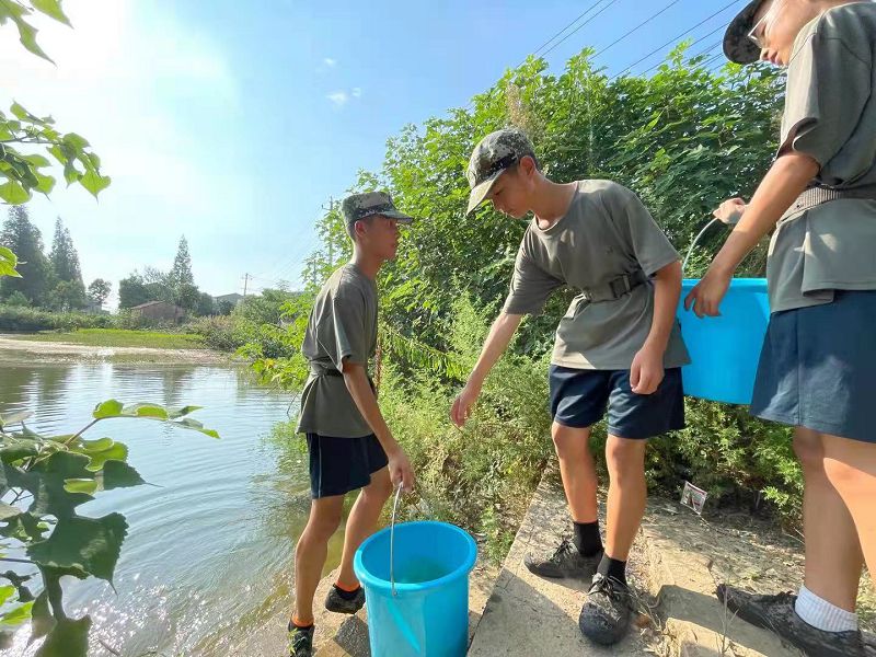 青少年沉迷游戏怎么办？分享3点建议(图1)